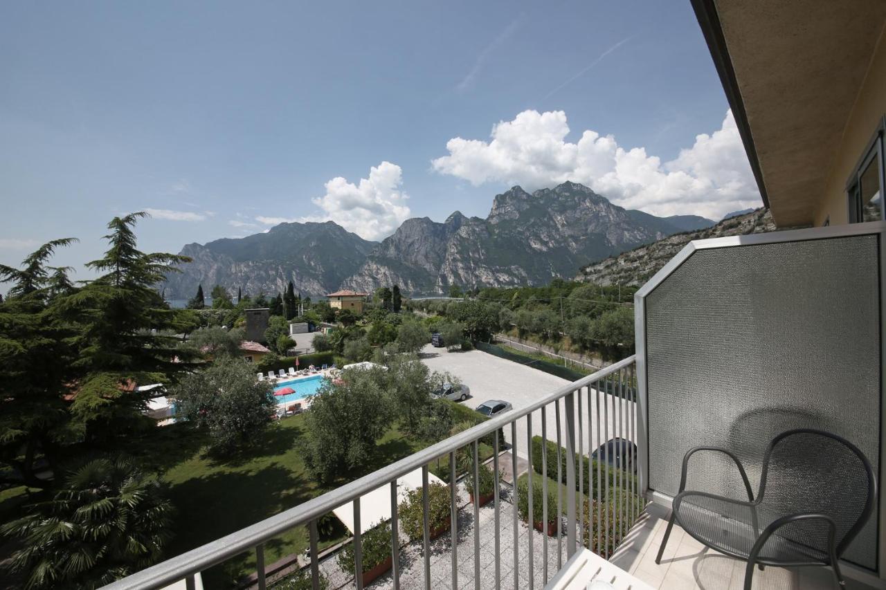 Hotel Villa Verde Torbole Sul Garda Eksteriør billede