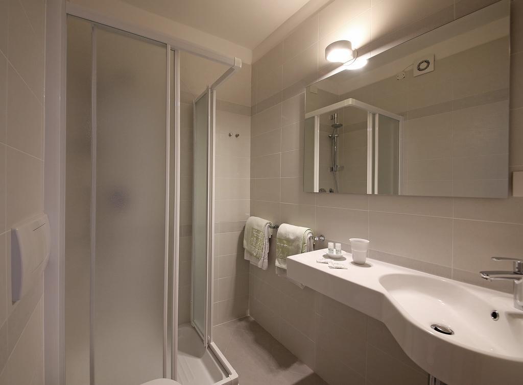 Hotel Villa Verde Torbole Sul Garda Eksteriør billede