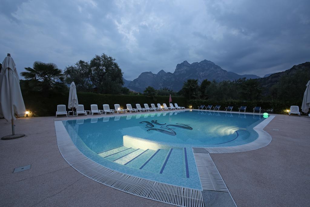 Hotel Villa Verde Torbole Sul Garda Eksteriør billede