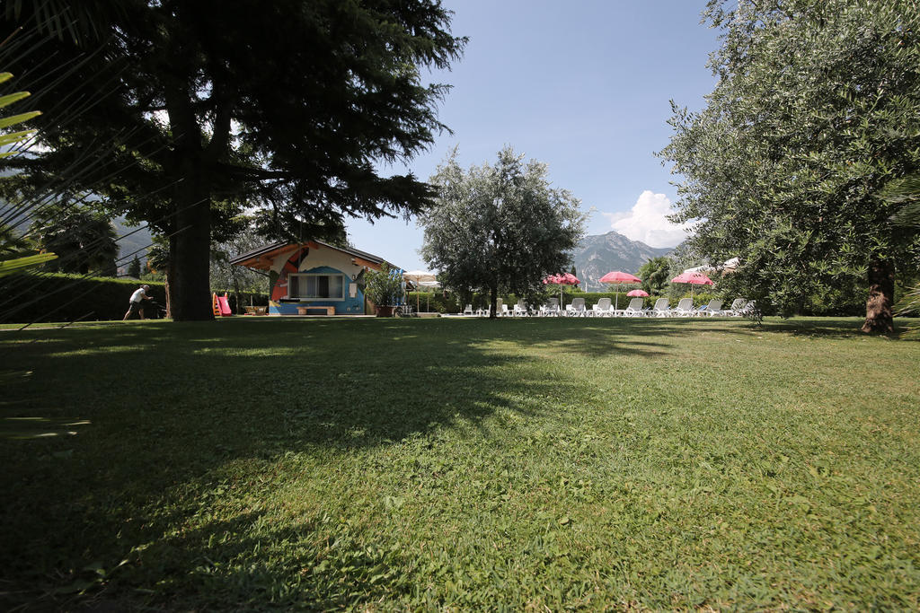 Hotel Villa Verde Torbole Sul Garda Eksteriør billede