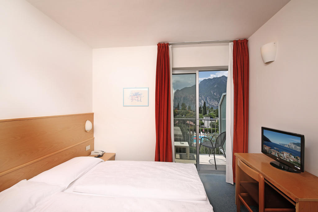 Hotel Villa Verde Torbole Sul Garda Eksteriør billede