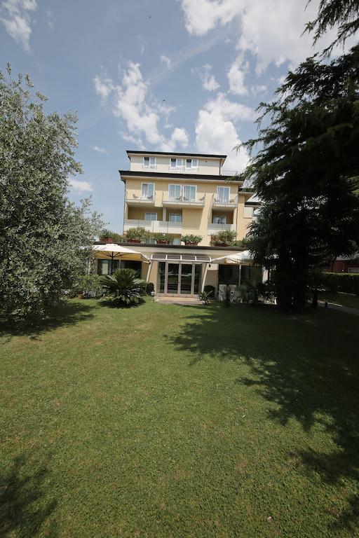Hotel Villa Verde Torbole Sul Garda Eksteriør billede