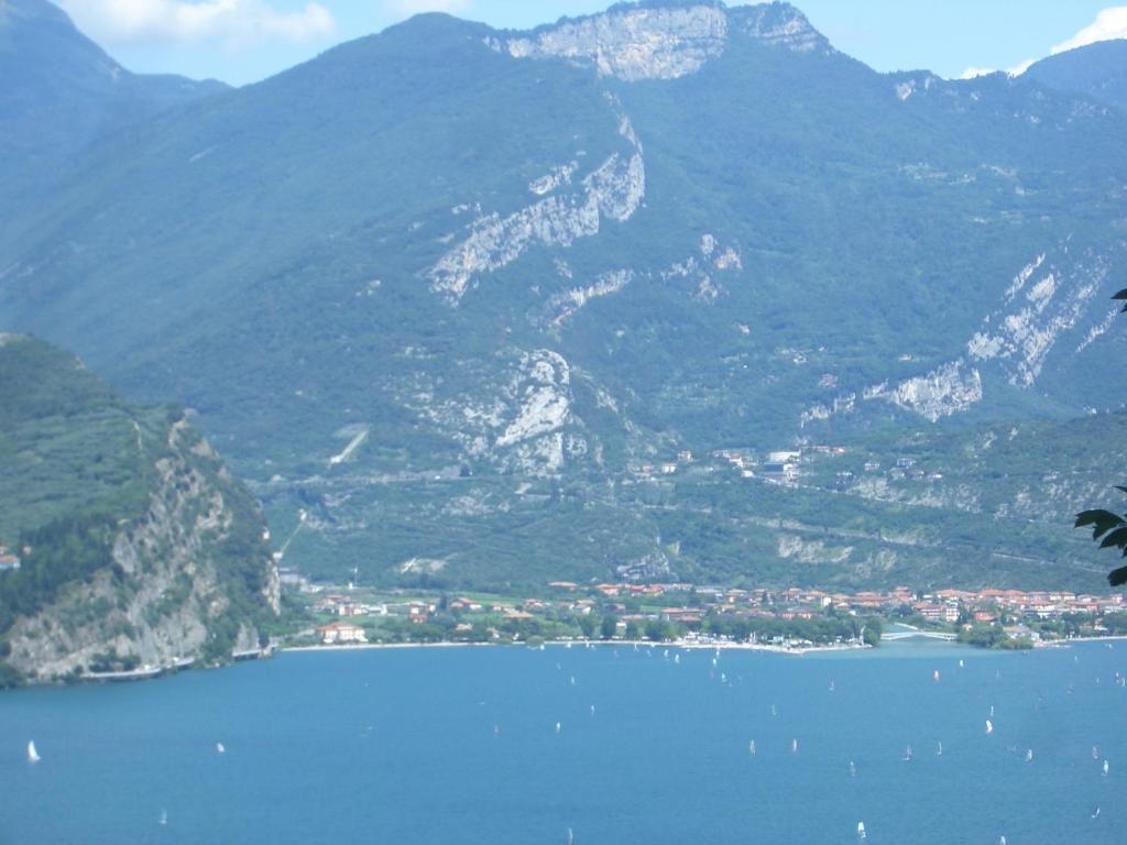 Hotel Villa Verde Torbole Sul Garda Eksteriør billede